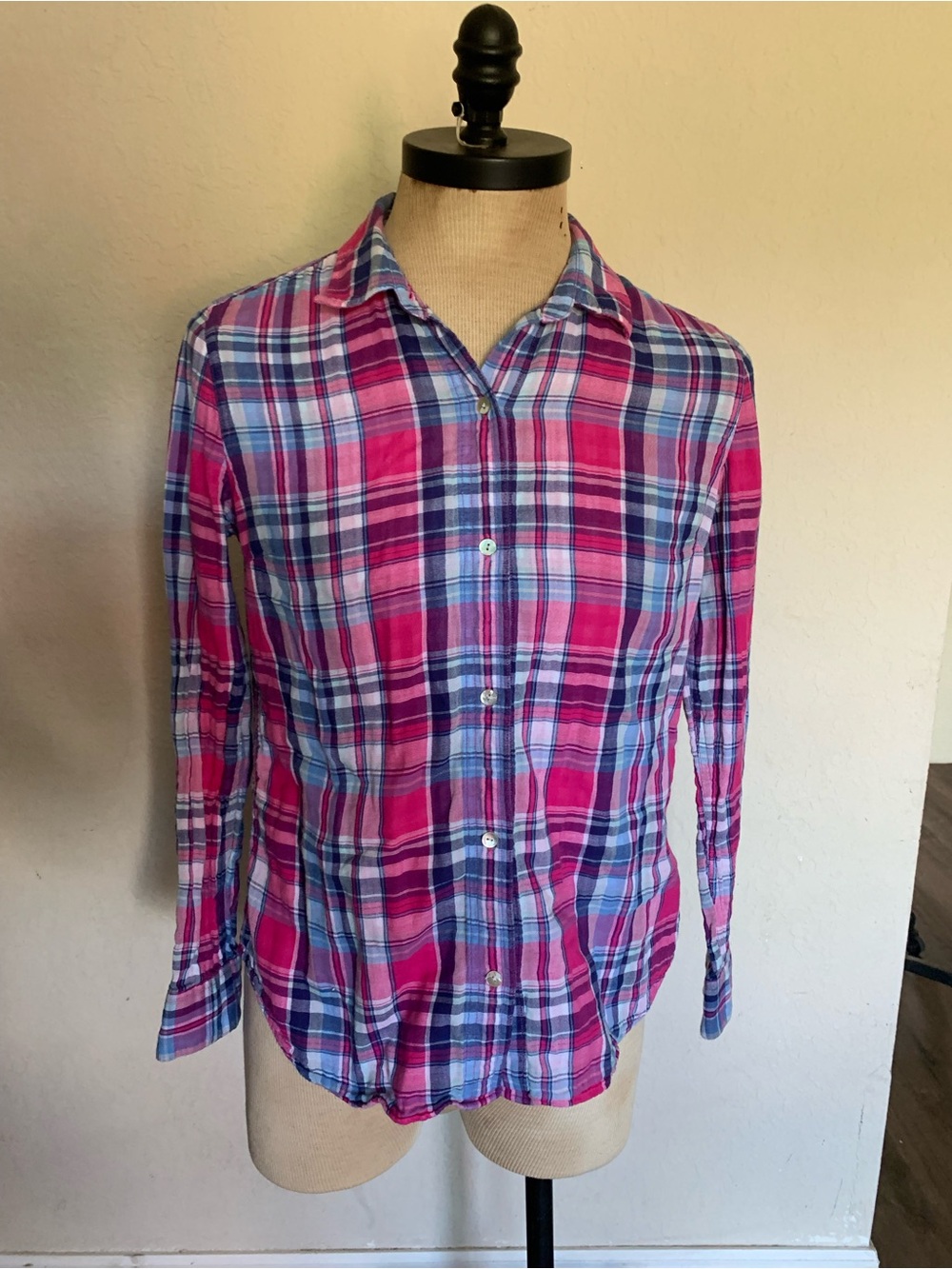 Vineyard Vines Women Shirt Pink Blue Plaid Long Sleeve Size 12 Button Up Cotton